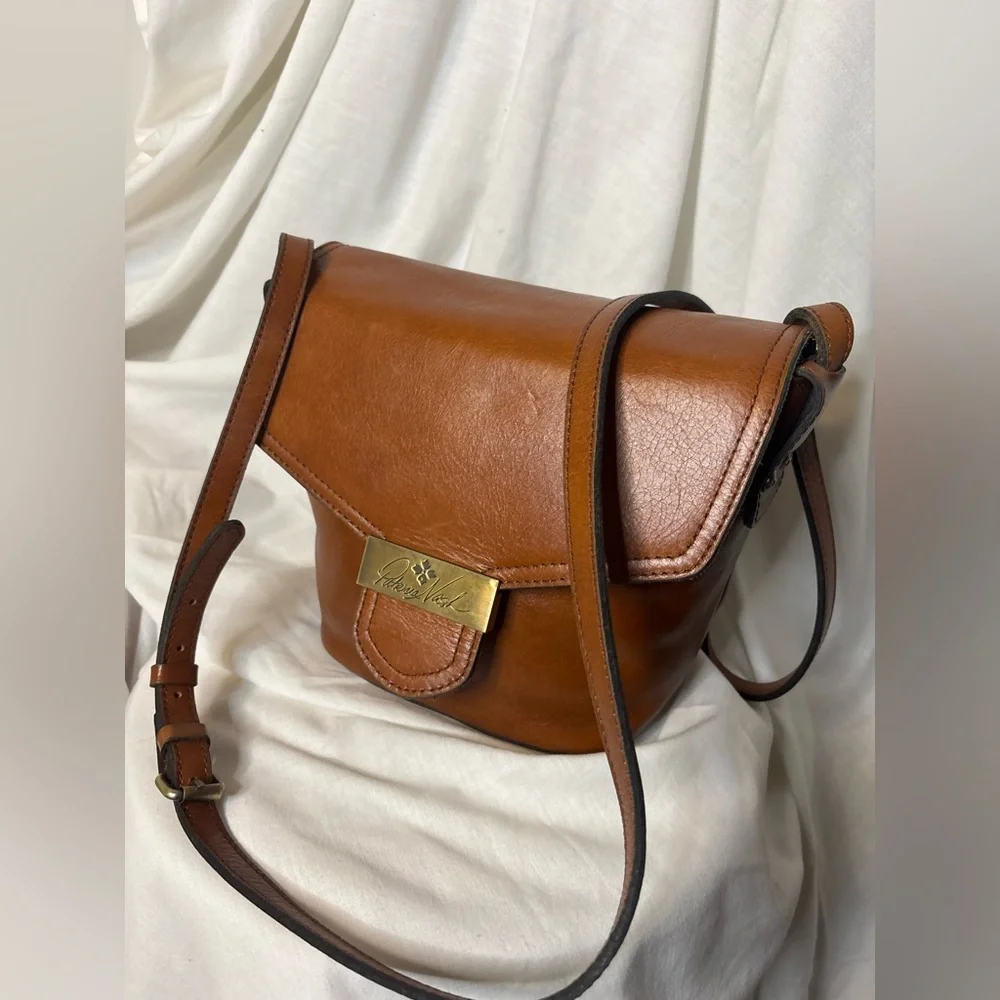 Patricia Nash Beautiful Tan Leather Crossbody Bag - Adjustable- Classic - Picture 1 of 13